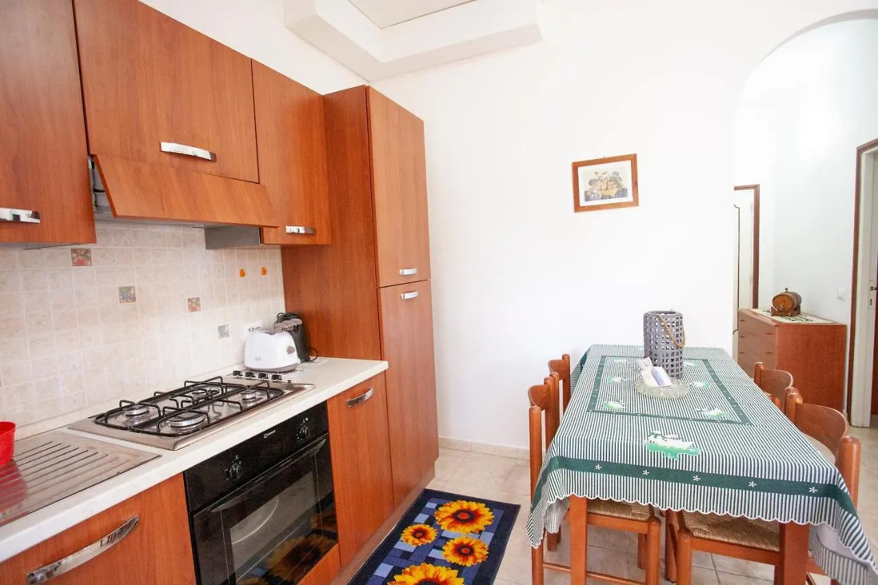 Casa L'Antica Oliveta Daire Lacona 0*,  İtalya